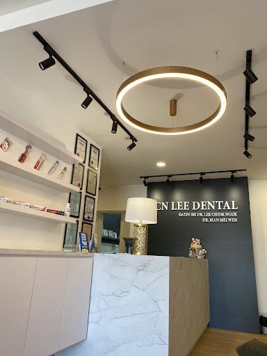 Klinik Pergigian C.N. LEE